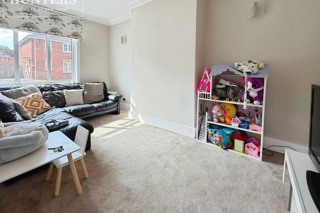 11, School Street, Barnsley photo 2
