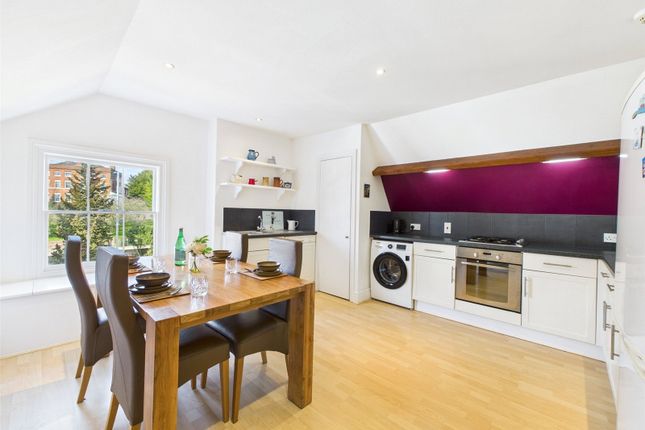 Flat 4, The Chantry, 2, Camp Hill Road, Worcestershire photo 3