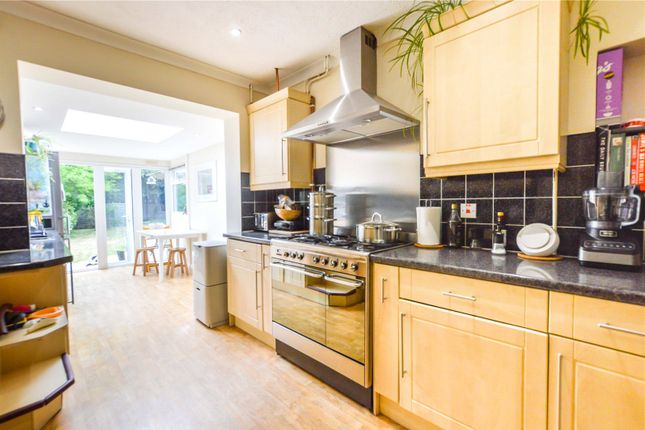6, St James Close, Woking photo 3