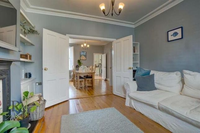12, Byron Road, Nottingham photo 4