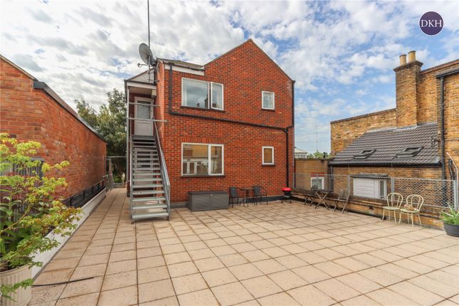 Thumbnail Flat for sale in Ebury Road, Rickmansworth, Hertfordshire