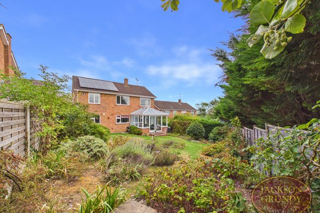 36, Glenfield Drive, Wellingborough photo 2