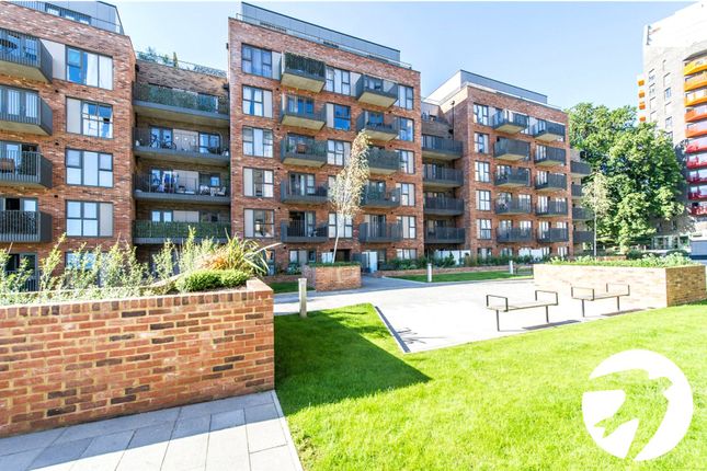 Flat for sale in Rosalind Drive, Maidstone, Kent