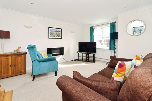 7, Lancaster Drive, Market Rasen photo 3