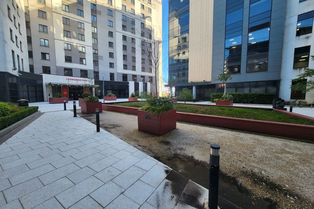 Flat 57, The Atrium,, Waterfront Plaza, Nottinghamshire photo 2