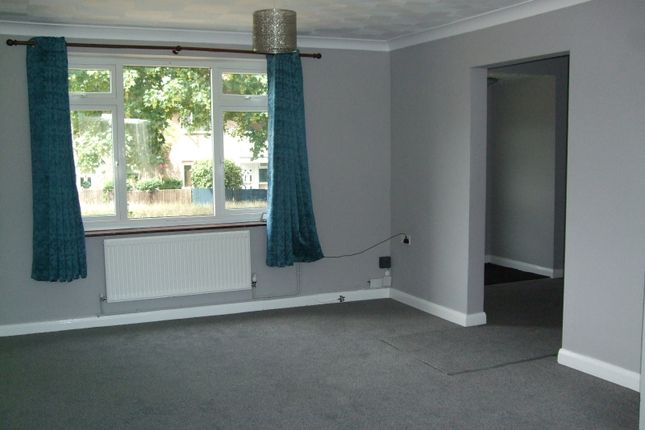 47, Davenport Avenue, Gillingham photo 3