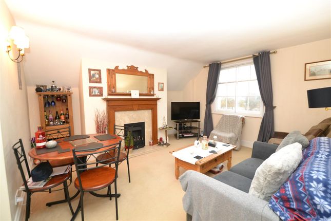 Flat  6, Bankside House, Upton upon Severn photo 2