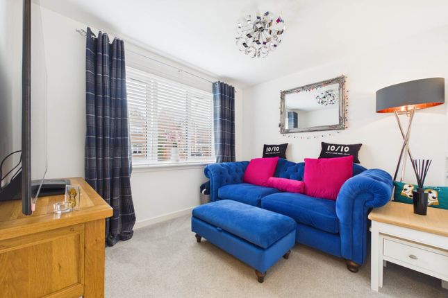 32, Twister Crescent, Larkhall photo 4