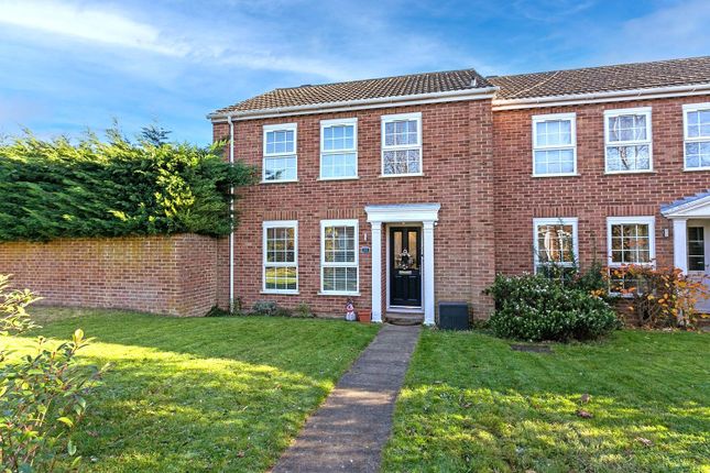 End terrace house for sale in Mallow Park, Cranbrook Drive, Maidenhead, Berkshire