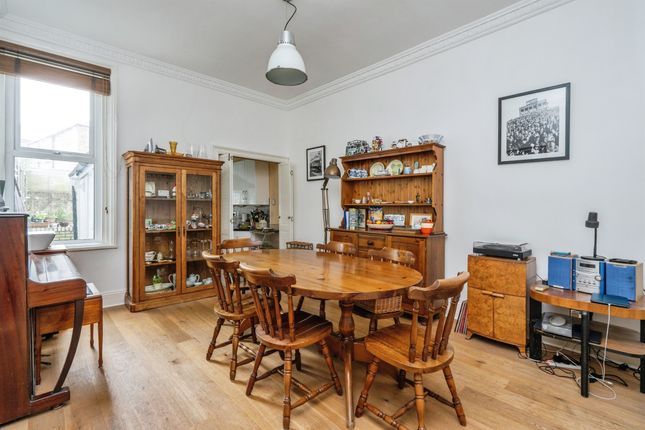 5a, Brandon Road, Southsea photo 3