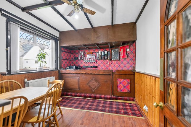 44, David Gage Street, Kilwinning photo 3