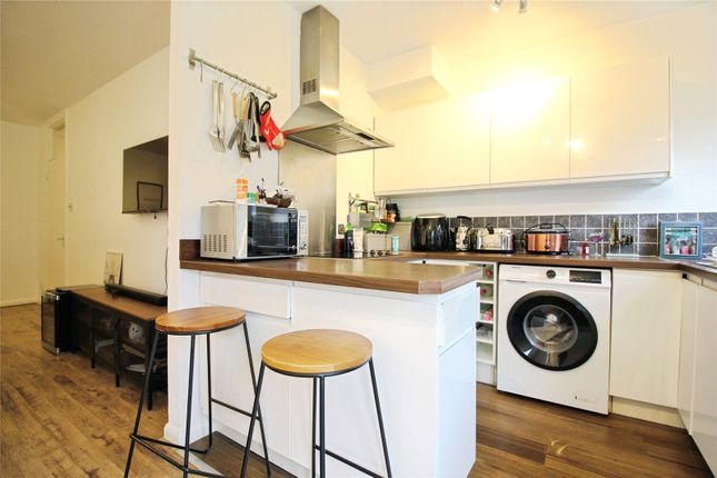5, Belgravia Court, Reading photo 4