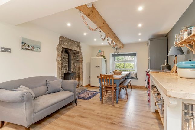 1 Newhouses Cottage, Harrogate photo 3