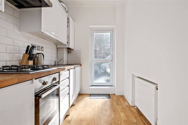 Flat for sale in Danbury Street, Angel, Islington, London