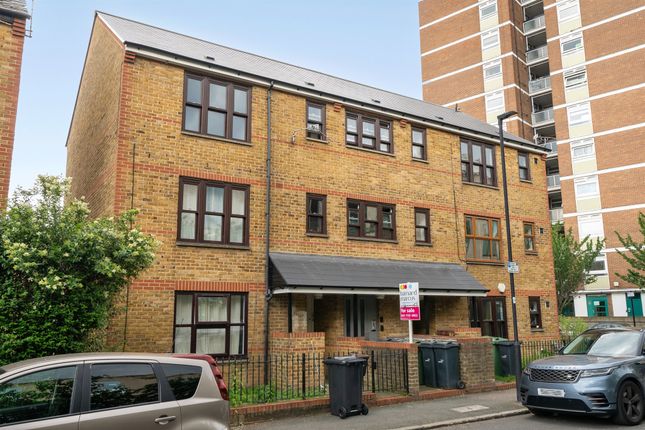 Thumbnail Flat for sale in Patmos Road, London