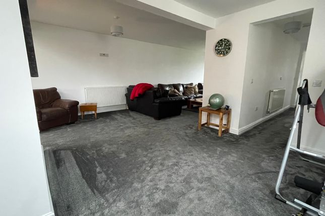 5, Blagdon Close, Weston Super Mare photo 3