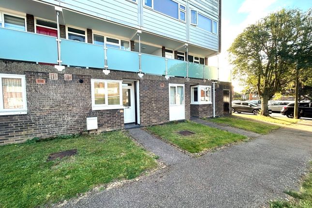 Flat to rent in Crib Street, Ware