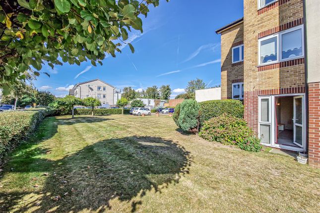 Flat for sale in Nevyll Court, Station Road, Southend-On-Sea