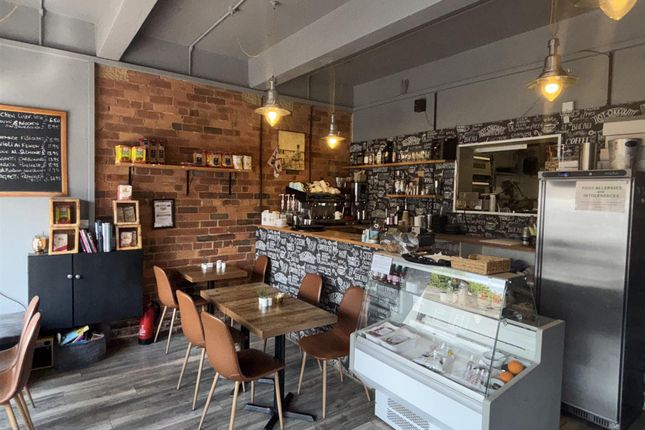 Thumbnail Restaurant/cafe for sale in Cafe &amp; Sandwich Bars LS19, Rawdon, West Yorkshire