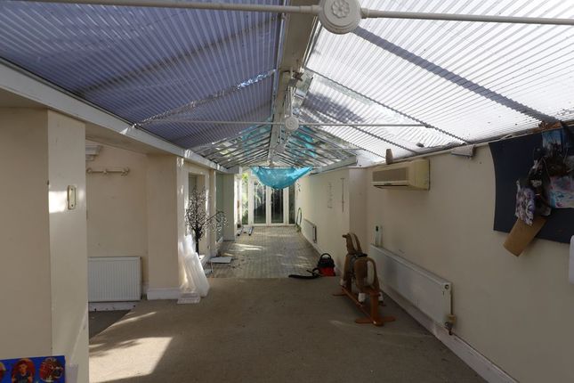Rydon Lane, Exeter photo 5
