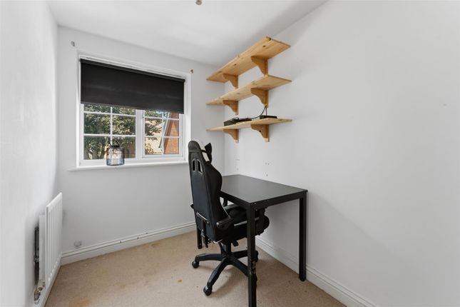 3, Rye Close, Kettering photo 4