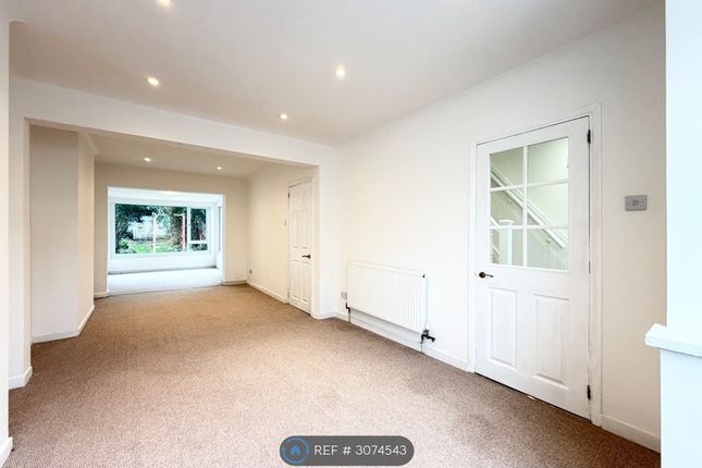 Cove Road, Farnborough photo 2