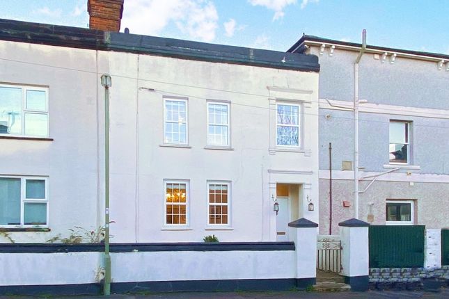Town house to rent in Cambridge Road, Aldershot