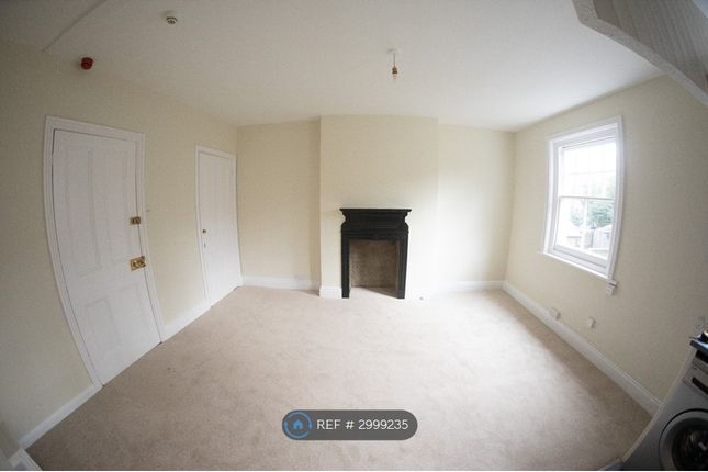 Flat C, York Road, Guildford photo 2
