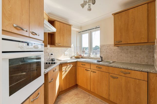 Flat 36/Bartholomew Court, Bradshaw Lane, Warrington photo 2
