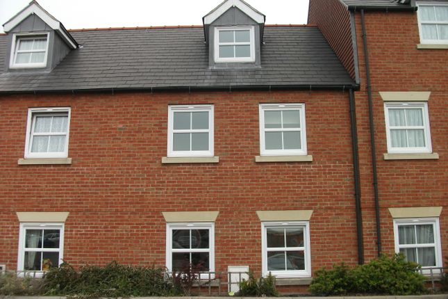Thumbnail Town house to rent in Lea Place, Gainsborough