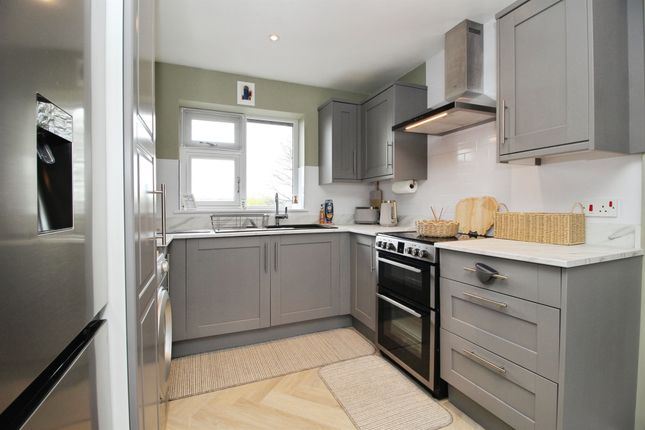 4, Town Street, Leeds photo 3