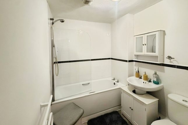 56, Woodsome Park, Liverpool photo 3