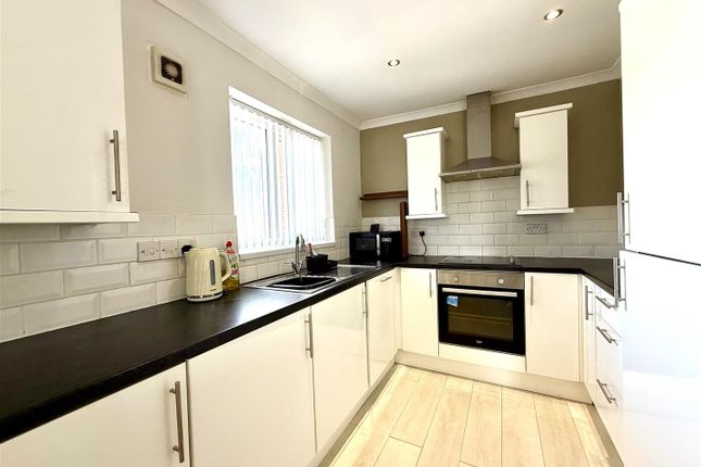 156, Ambassador House, Swansea photo 3