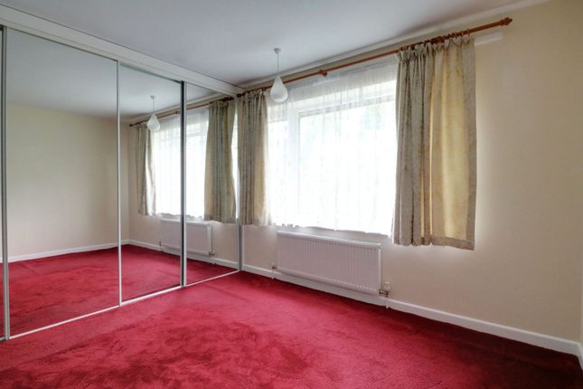 21 Sherburn Crescent, Scunthorpe photo 4