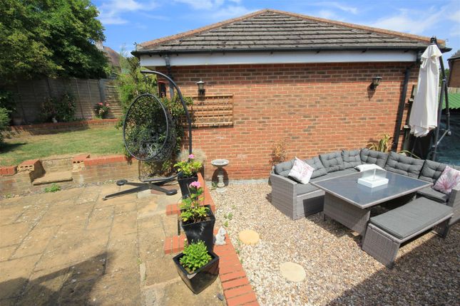 12, Butterfields, Wellingborough photo 4
