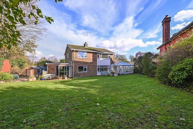 Detached house for sale in Kingsmead Close, Bramber, West Sussex