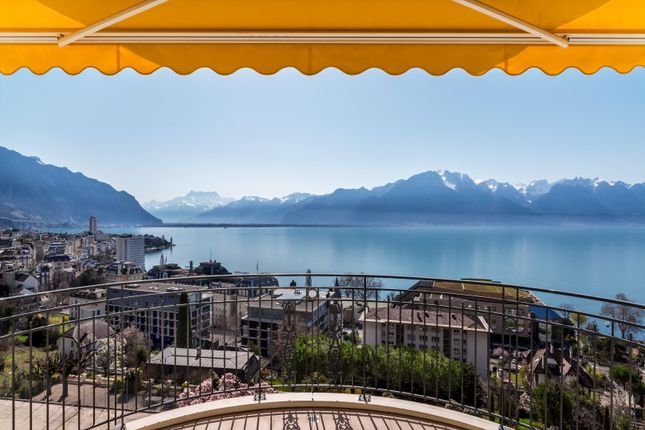 Bungalow for sale in Montreux, Vaud, Switzerland