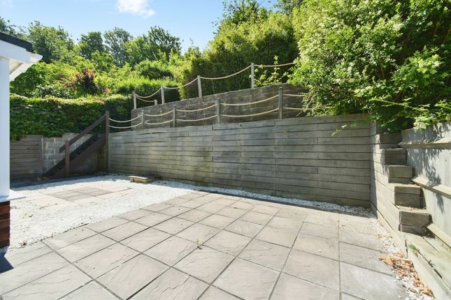 11, Westfield Rise, BRIGHTON photo 4