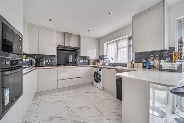 80 HATTON AVENUE, Hatton Avenue, Slough, Slough photo 3