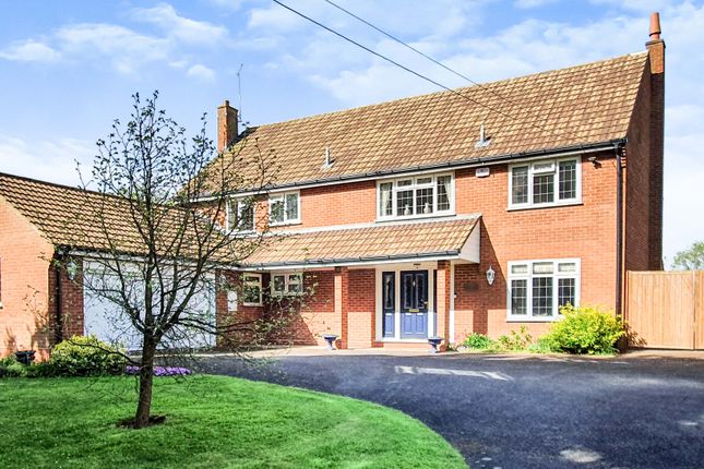 Thumbnail Detached house for sale in Ullenhall Street, Ullenhall, Henley-In-Arden