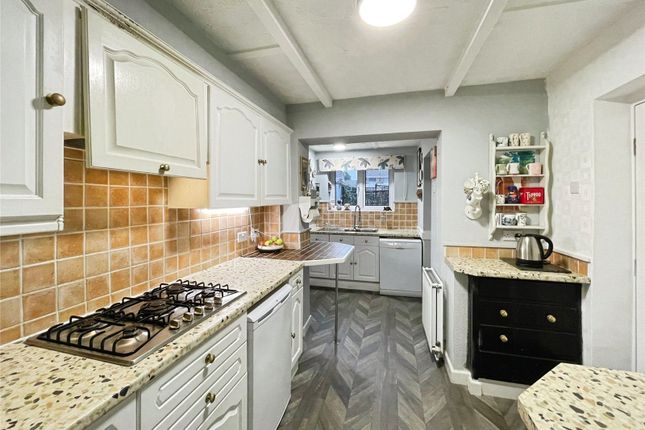 50, Smithy Croft, Dronfield photo 2