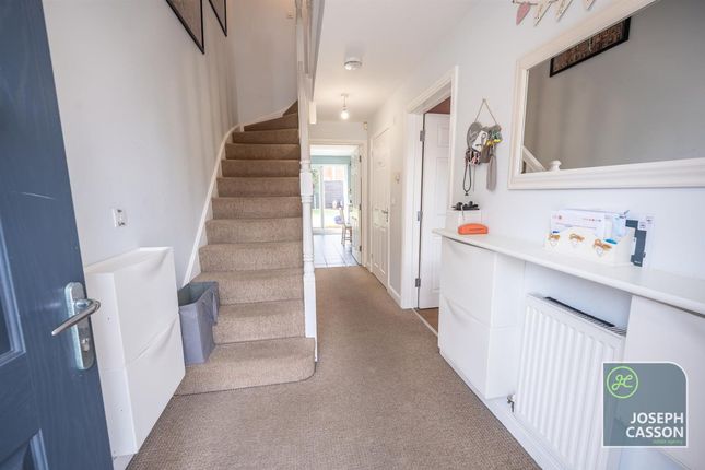 19, Clover Way, Bridgwater photo 2