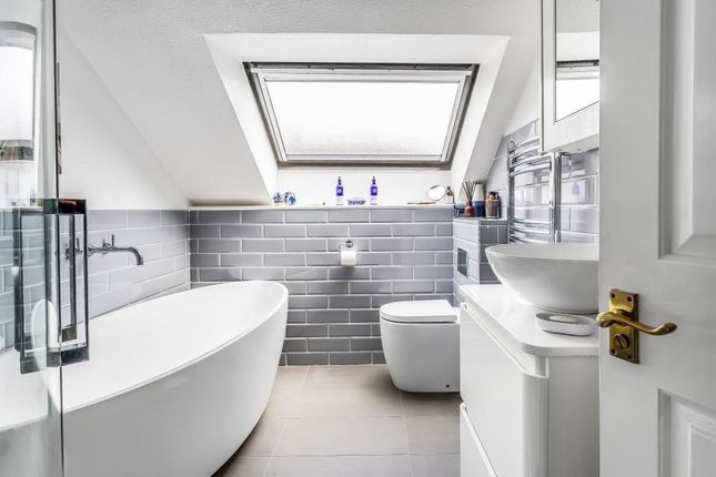 24 Sondes Farm, Glebe Road, Dorking photo 3