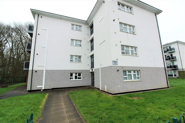 Thumbnail Flat to rent in Charter Avenue, Coventry