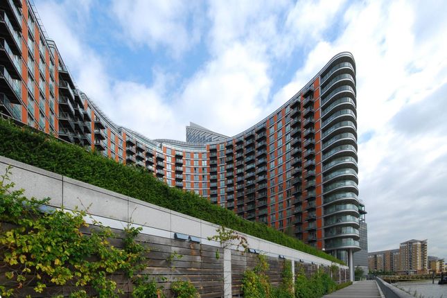 Flat for sale in New Providence Wharf, Canary Wharf, London