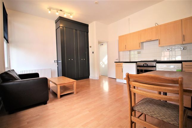 Thumbnail Flat to rent in Evington Road, Off London Road, Leicester