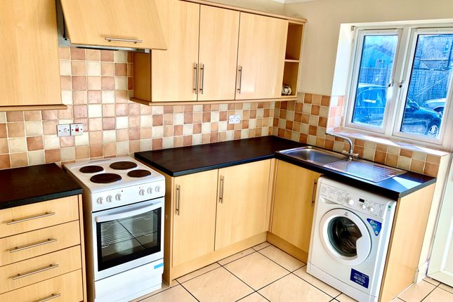 3d, Upwell Road, March photo 2