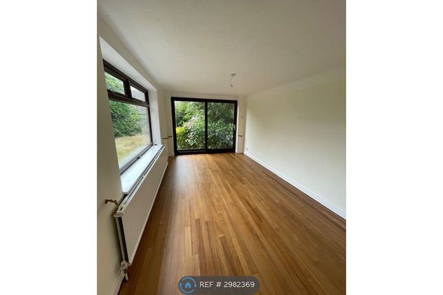 Ennerdale Drive, Aughton, Ormskirk photo 3