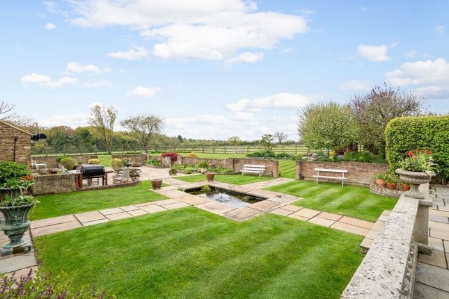 Batchworth Cottage, 7 Batchworth Heath, Rickmansworth photo 2