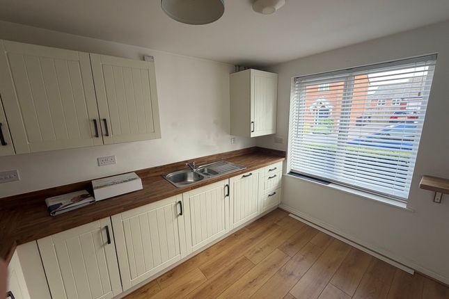 38, Allotment Approach, Tiverton photo 3